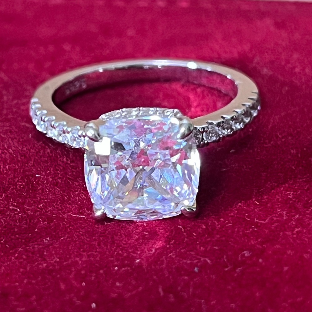 Fashion cocktail/engagement ring - size 6 (sterling silver)